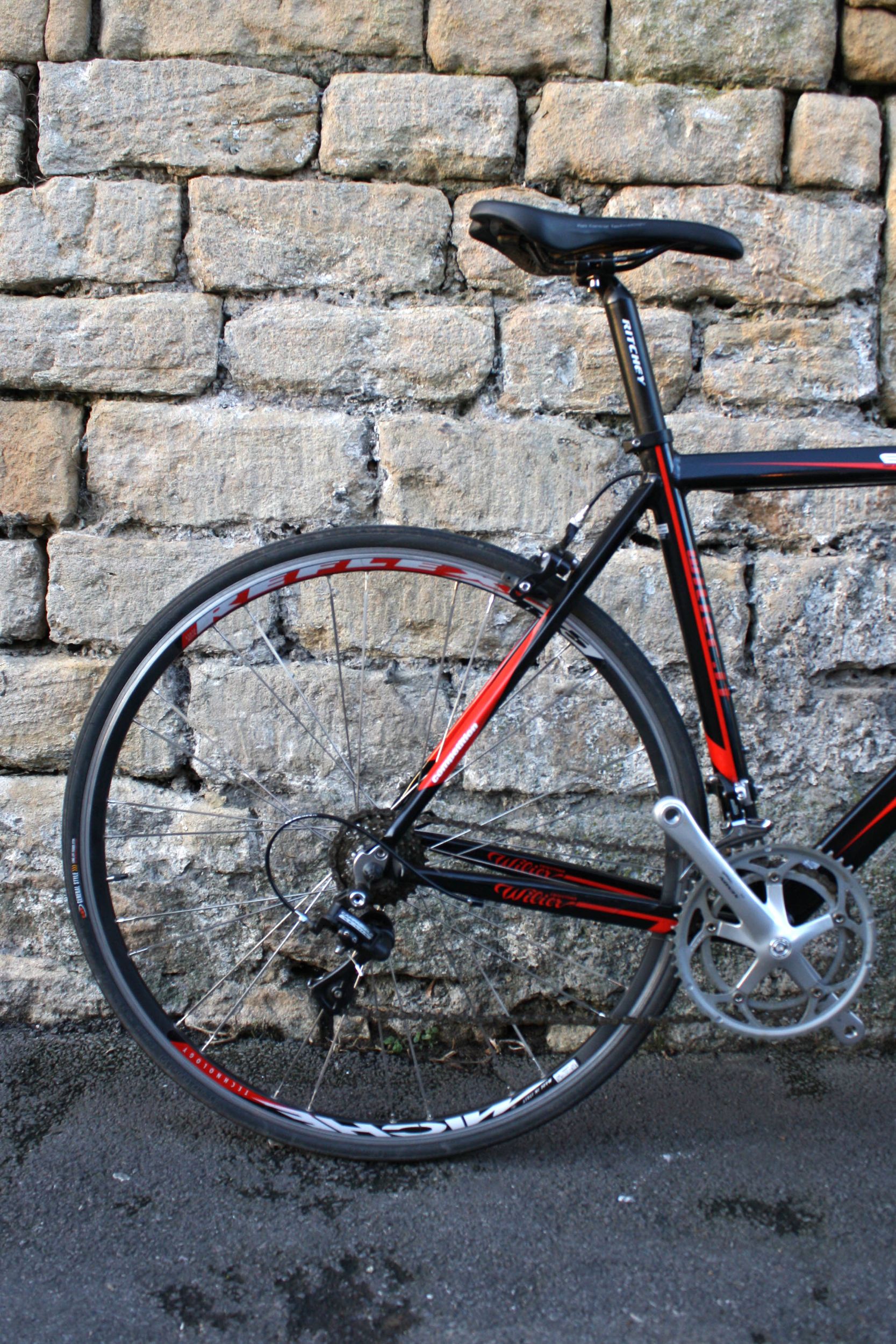 Wilier triestina store escape road bike